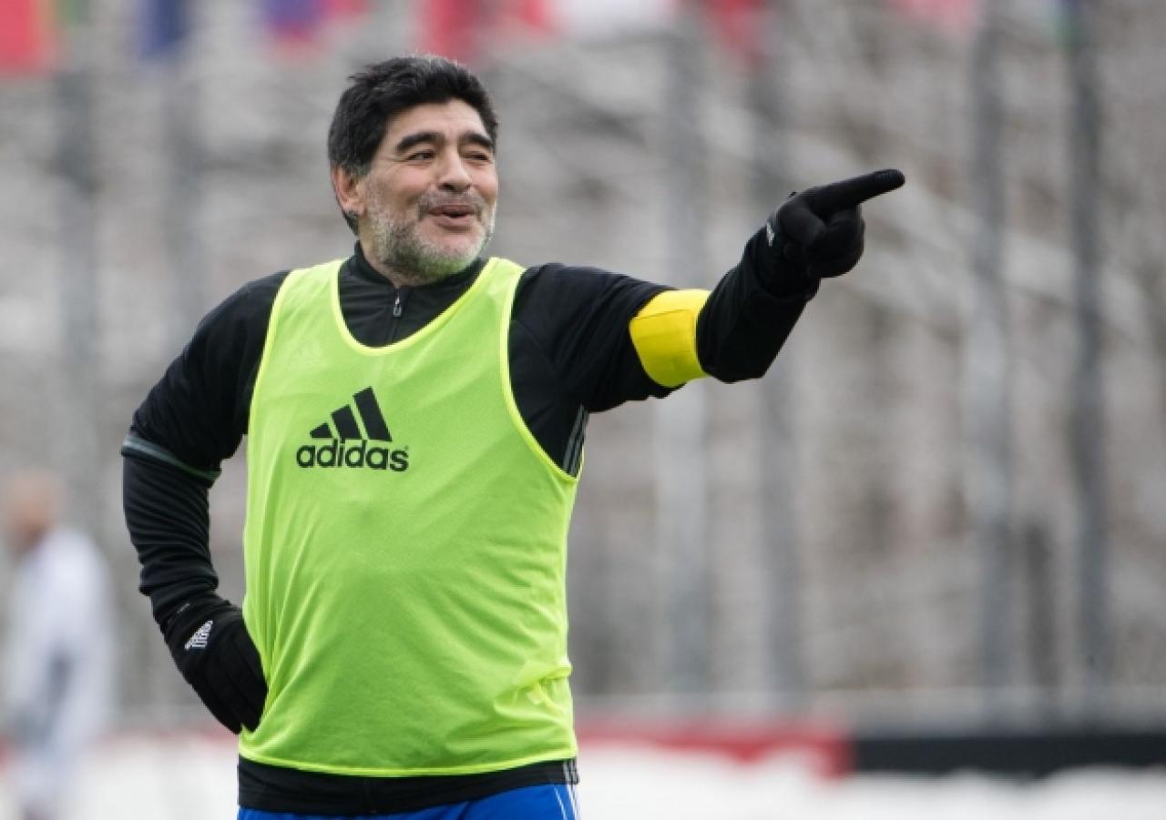 Maradona Beyaz Rusya'da başkan ve antrenör oldu