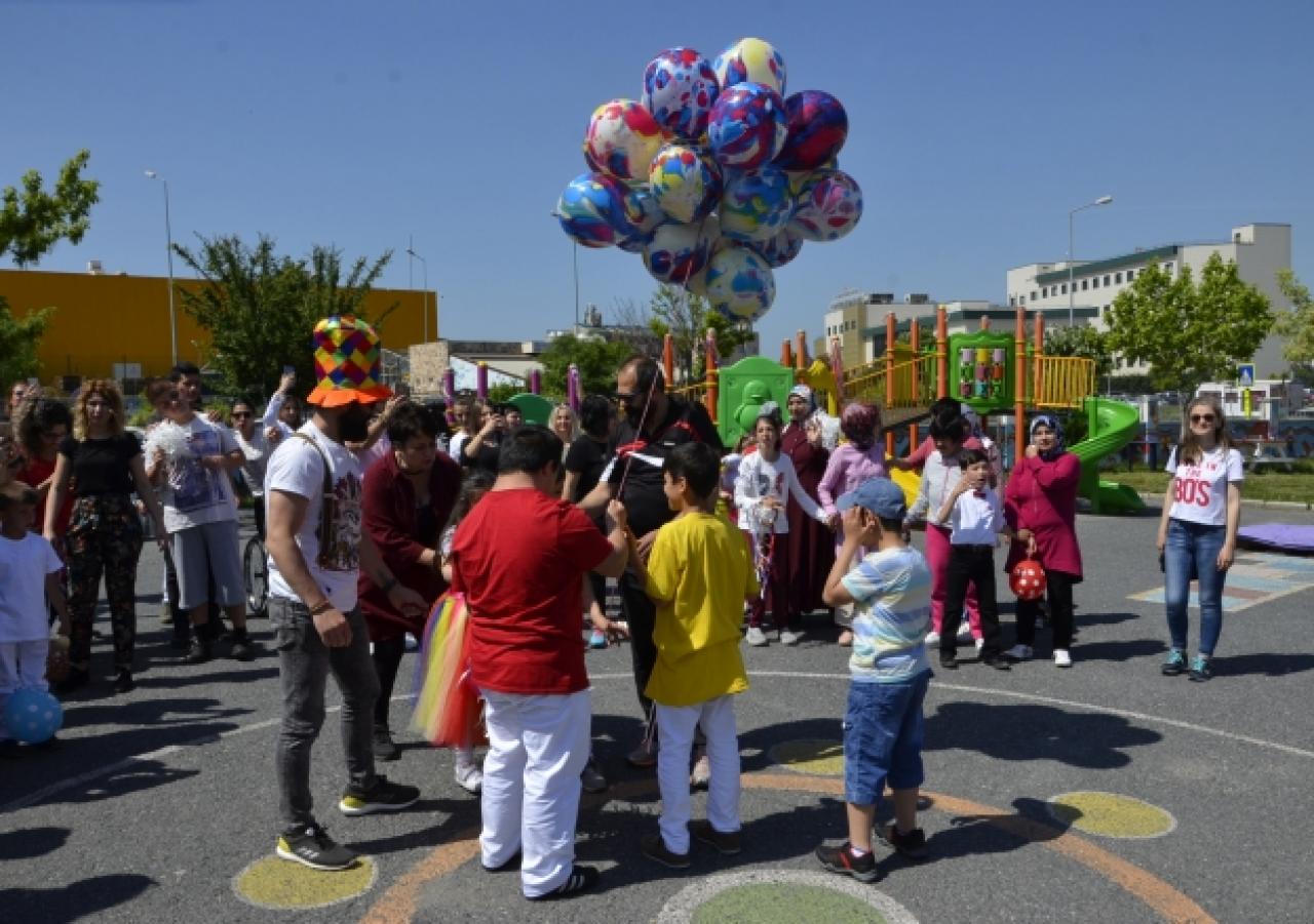 Engelsiz balonlar gökyüzü ile buluşturuldu