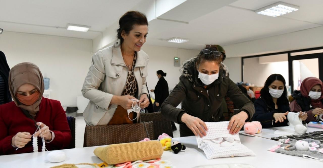 Esenyurtlu kadınlar birlikte çalışıyor, birlikte üretiyor