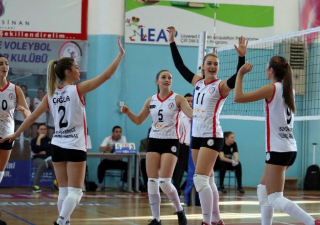 Büyükçekmece Voleybol Bursa'dan galibiyetle döndü