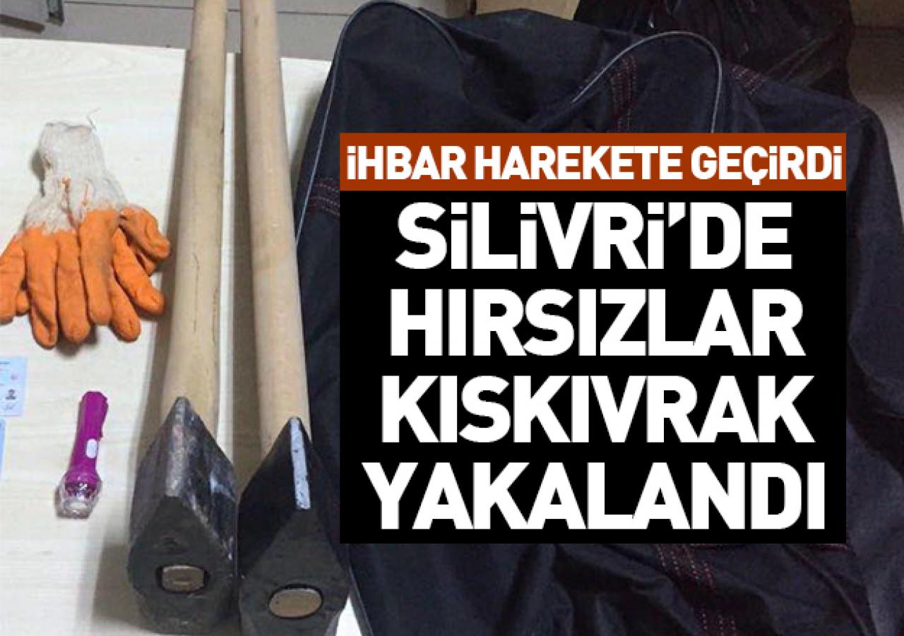 Hırsızlık için geldiler, yakayı ele verdiler!