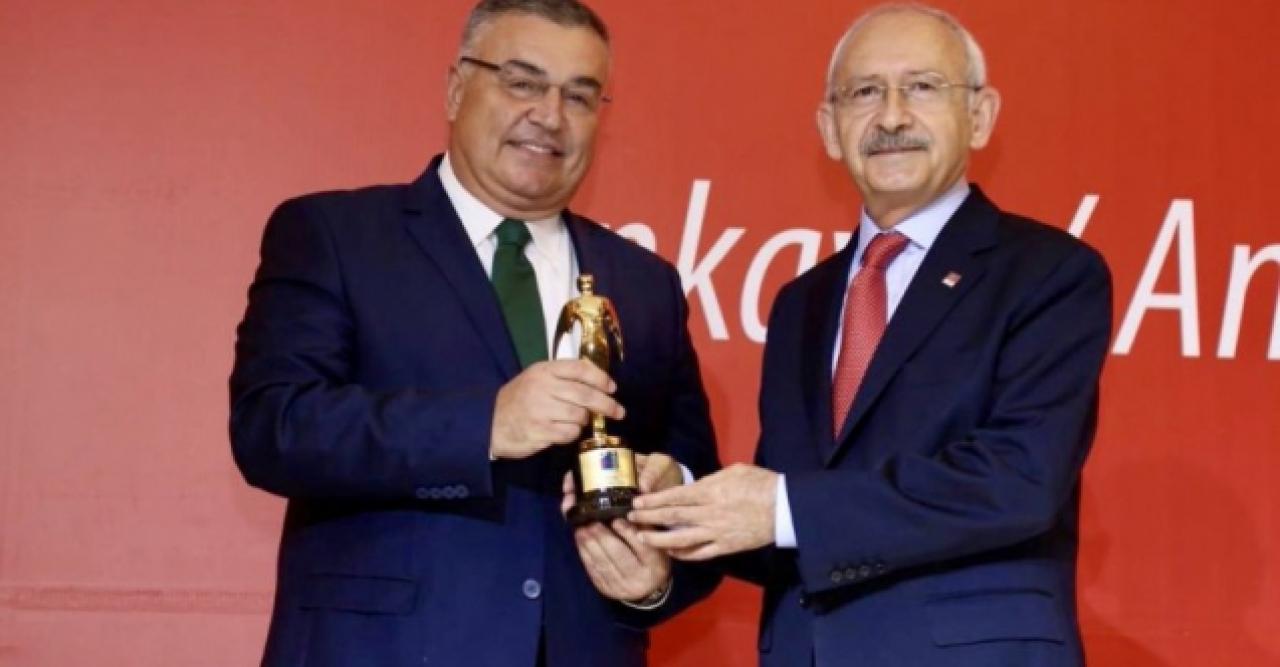 CHP'den ayrılan belediye başkanı Mehmet Siyam Kesimoğlu partiye geri dönüyor