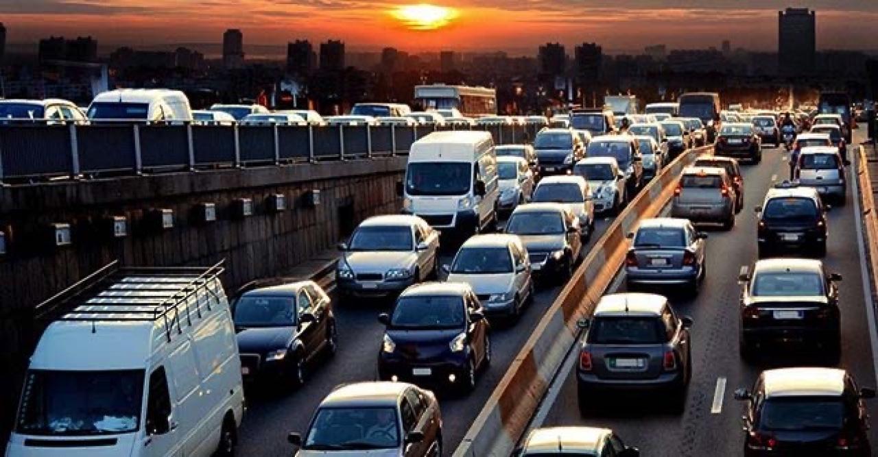 TÜİK: Trafiğe kaydı yapılan taşıt sayısında yıllık yüzde 24 artış yaşandı