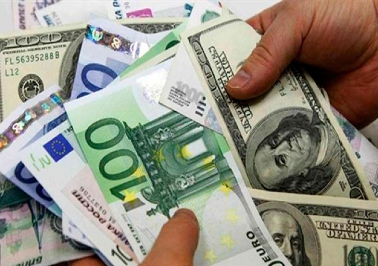 Dolar ve euro yeni aya nasıl başladı? Alış ve satış fiyatları