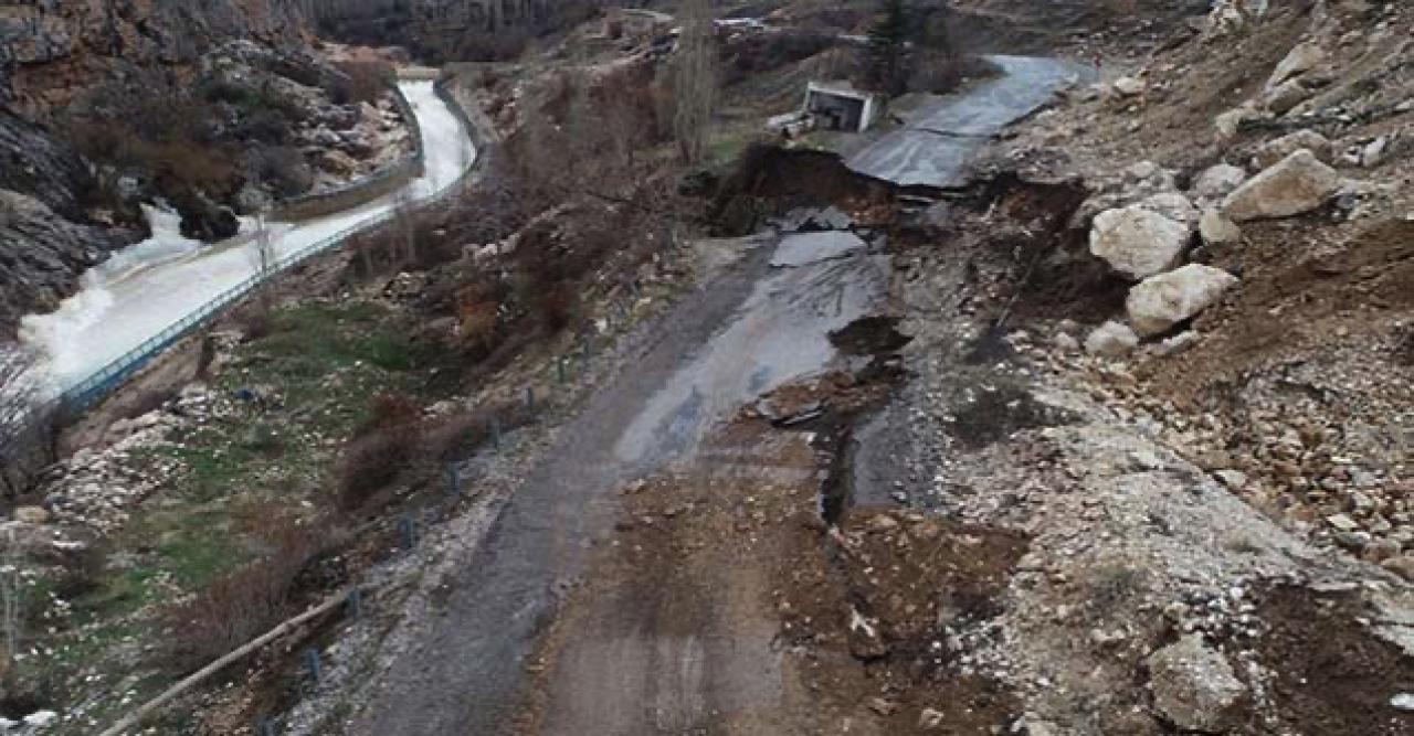 Konya'da heyelan: Yol 3 metre çöktü