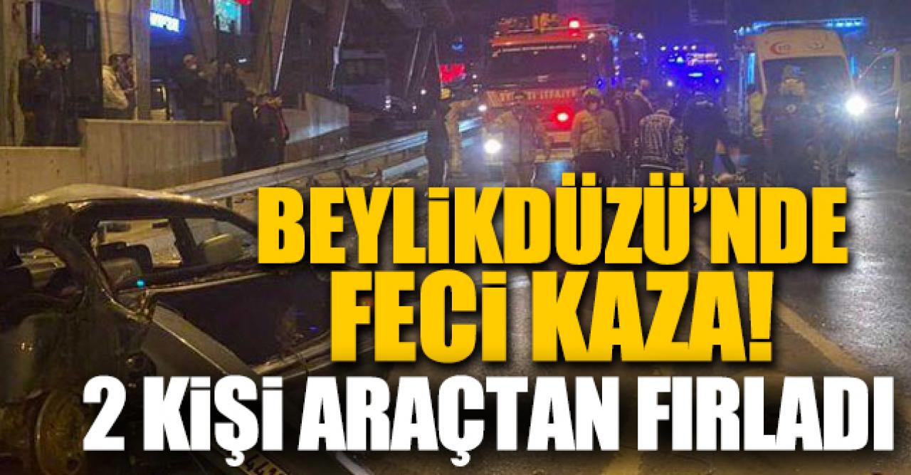 Beylikdüzü'nde kaza! Araçtan fırladılar...