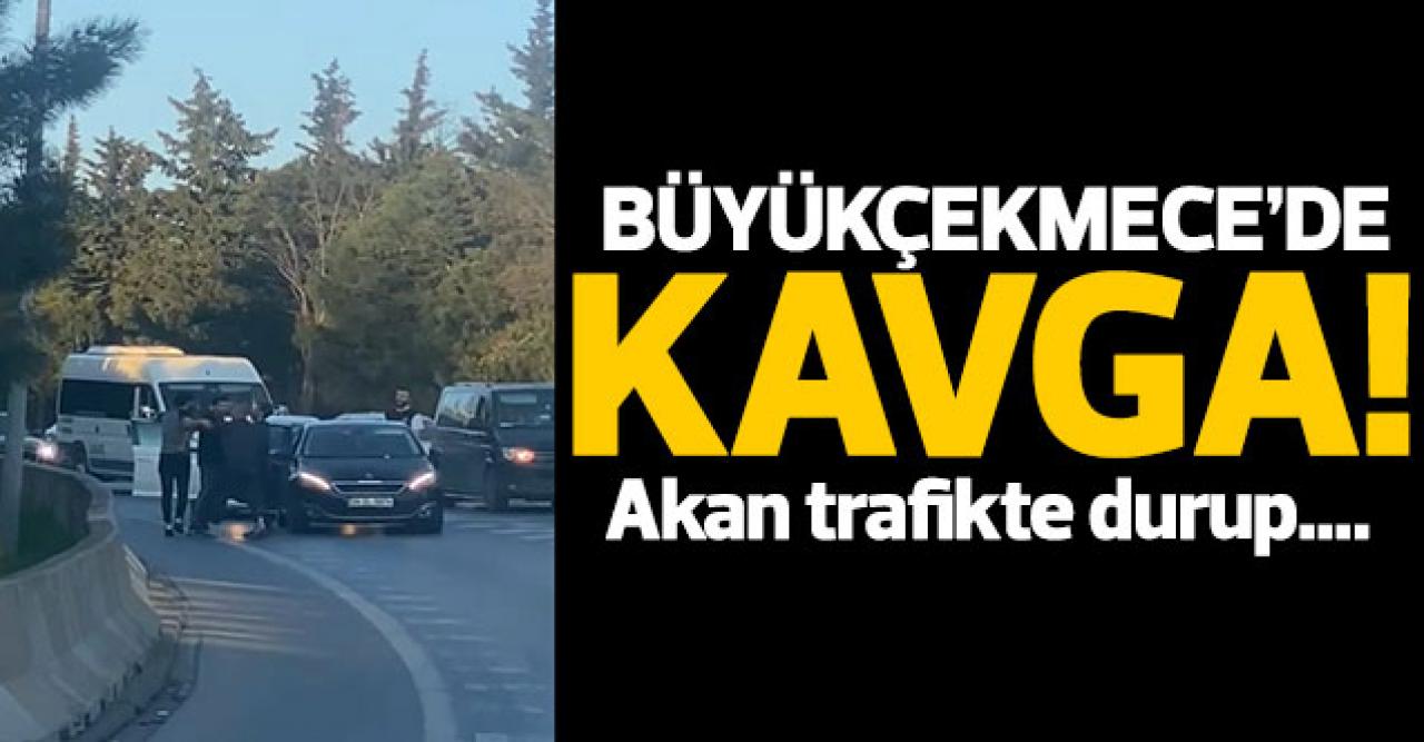 Büyükçekmece'de kavga! Akan trafikte durup...