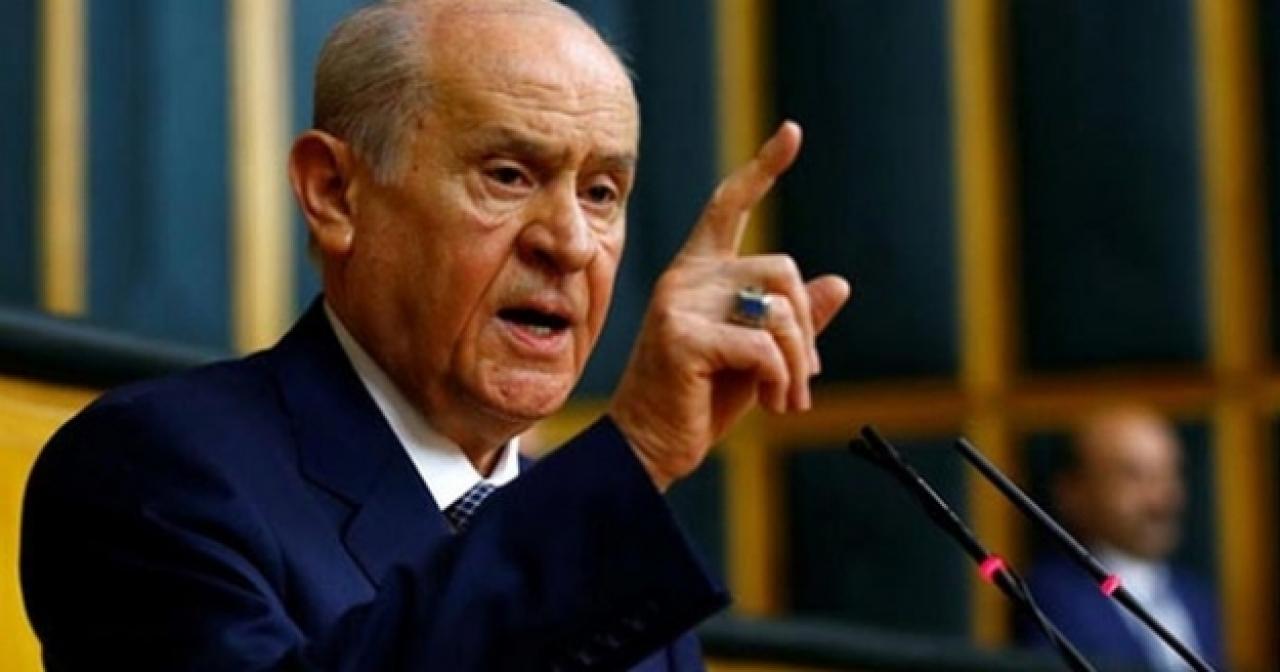 Bahçeli meydanlara iniyor!