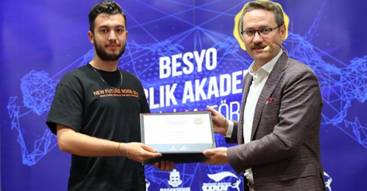 Başakşehir BESYO Hazırlık Akademisi öğrencileri sertifikalarını aldı