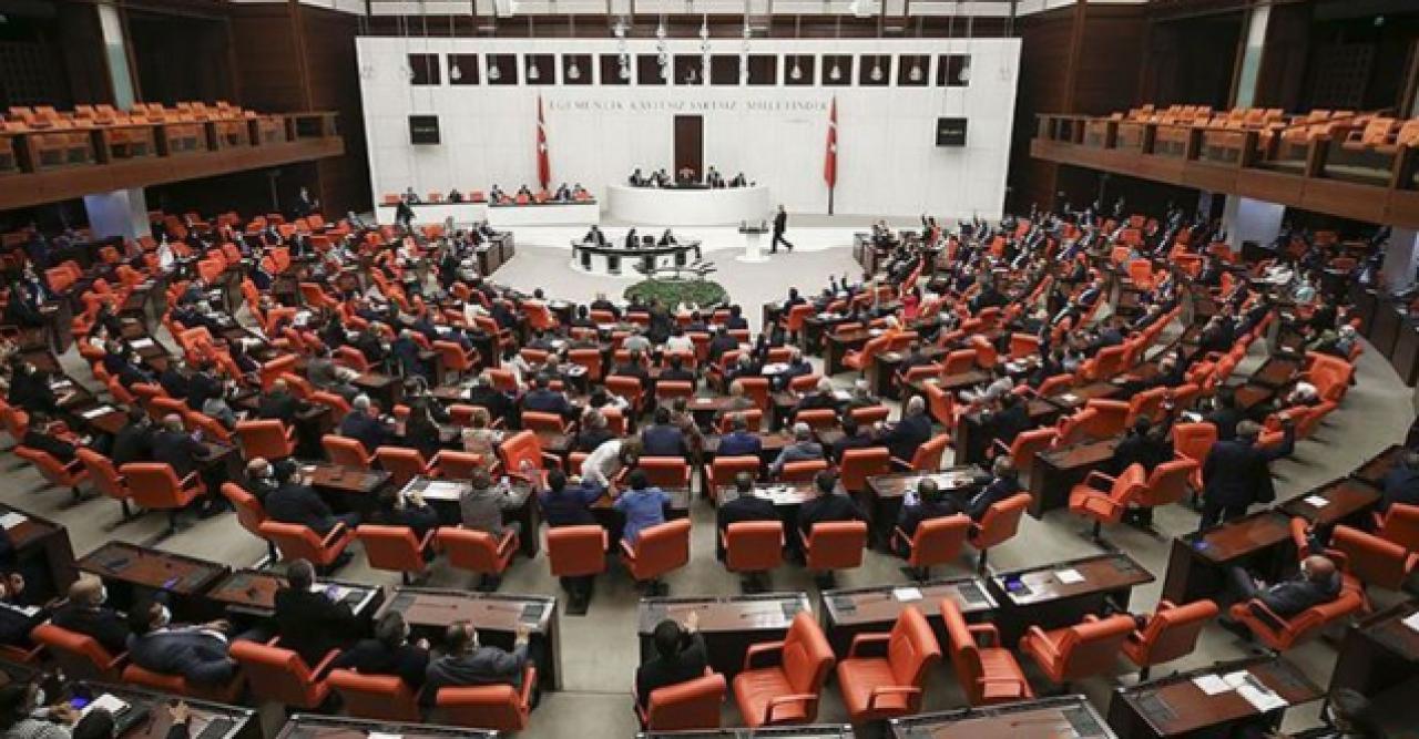 AK Parti'den 25 maddelik yeni yasa teklifi