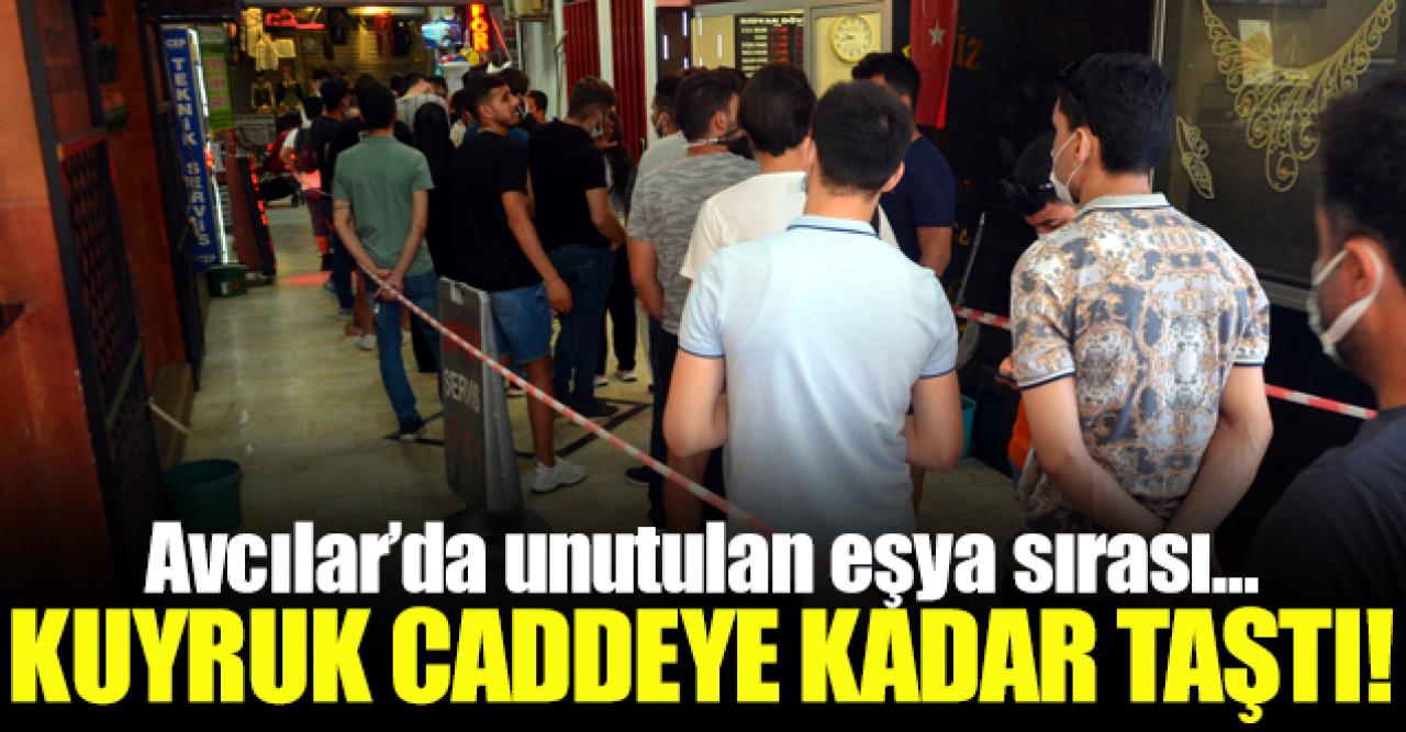 Avcılar'da unutulan eşya kuyruğu caddeye taştı