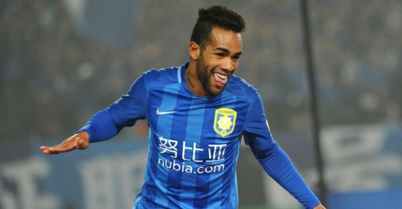 Alex Teixeira Beşiktaş için Al Hilal'i bekletiyor!