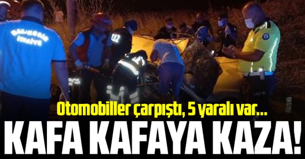 Bandırma'da kafa kafaya kaza: 5 yaralı