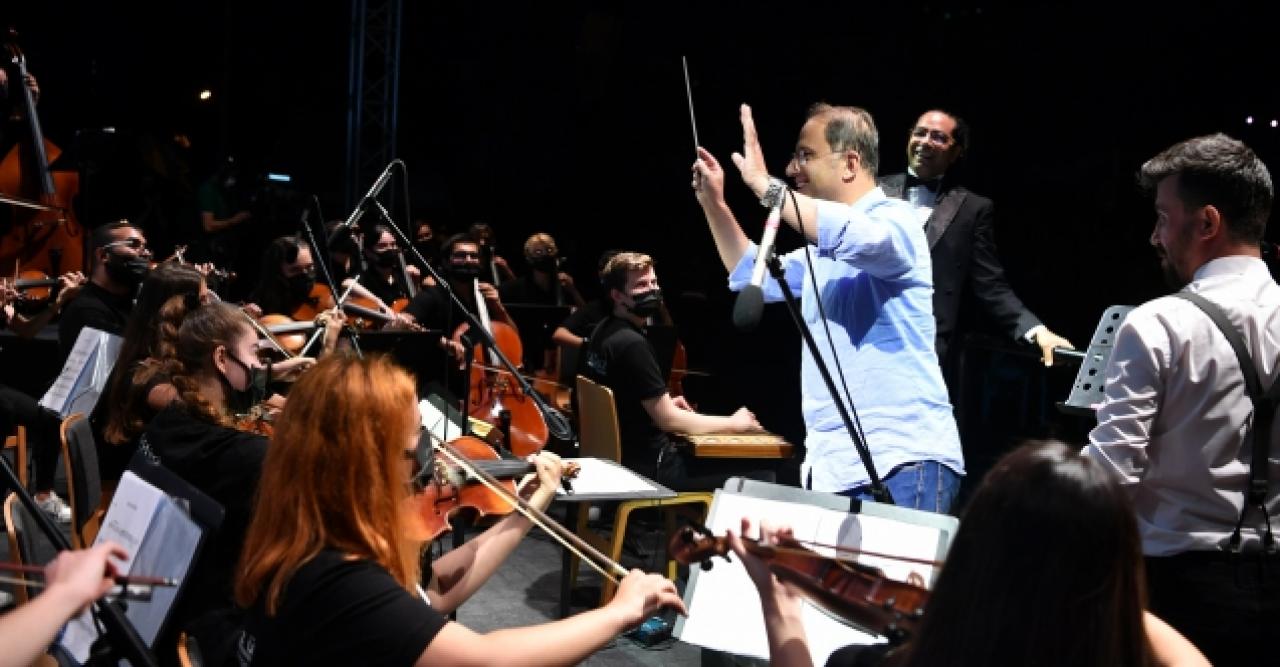 Mehmet Murat Çalık orkestra şefi oldu