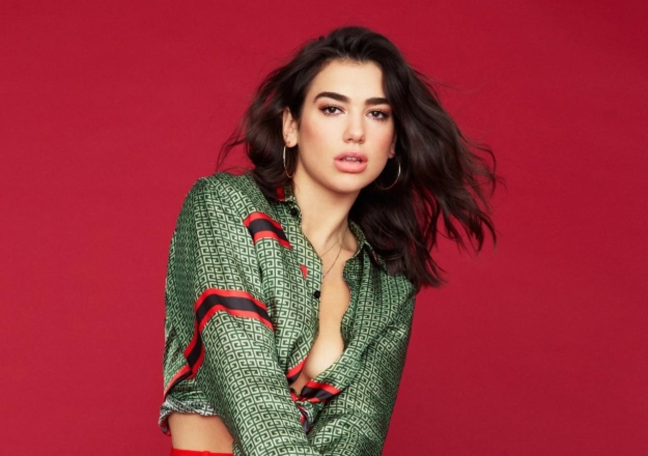 Dua Lipa Türkiye'ye geliyor! Kimdir, nerelidir ve kaç yaşındadır