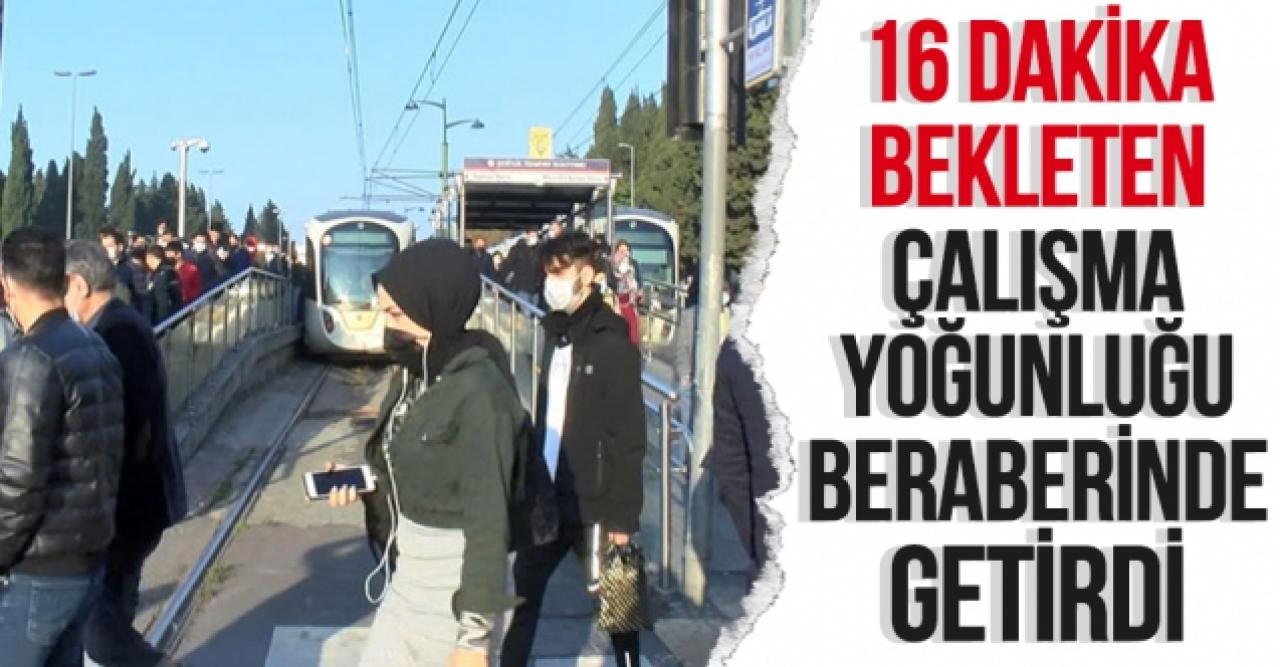 Tramvay hattında '16 dakika bekleten çalışma' yoğunluğa neden oldu