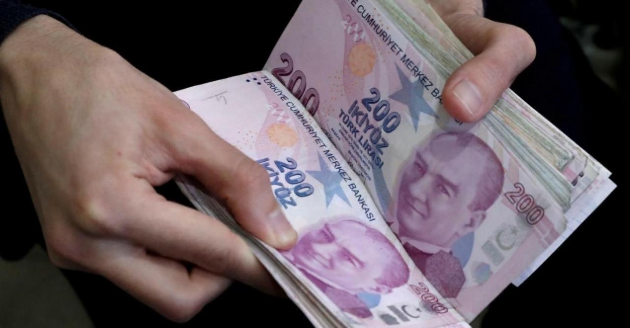 Özgür Karabat'tan 'AK Parti 130 milyar lira bastırdı' iddiası