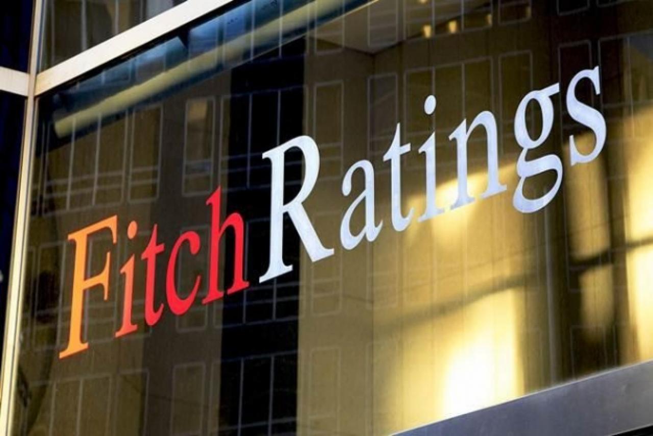 Fitch Türkiye’nin kredi notunu düşürdü, görünümünü negatife çevirdi