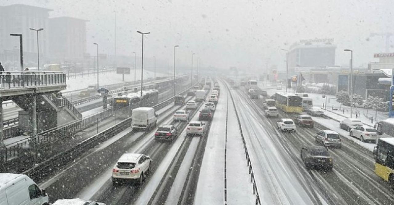 Beylikdüzü-Büyükçekmece arası E-5 Karayolu trafiğe kapandı