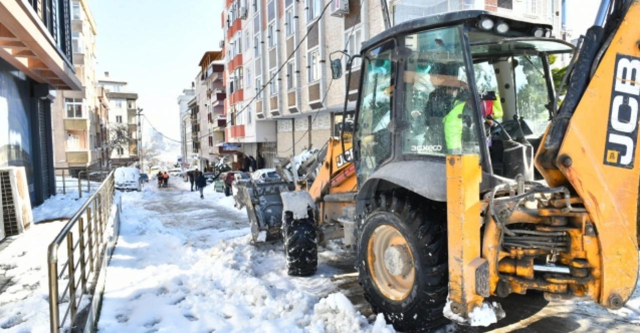 Esenyurt'ta ara sokaklar trafiğe açıldı