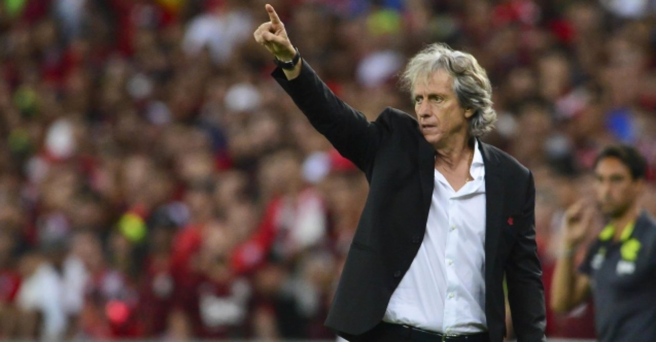 Jorge Jesus dev ekiple geliyor