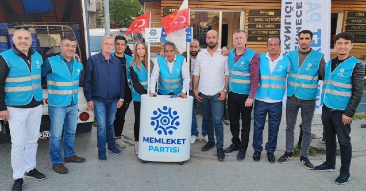 Memleket Partisi Büyükçekmece'de pide dağıttı