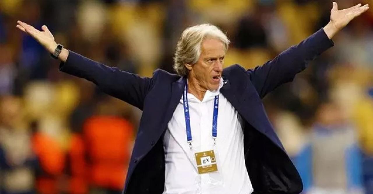 Jorge Jesus ile önce imza sonra transfer şov!