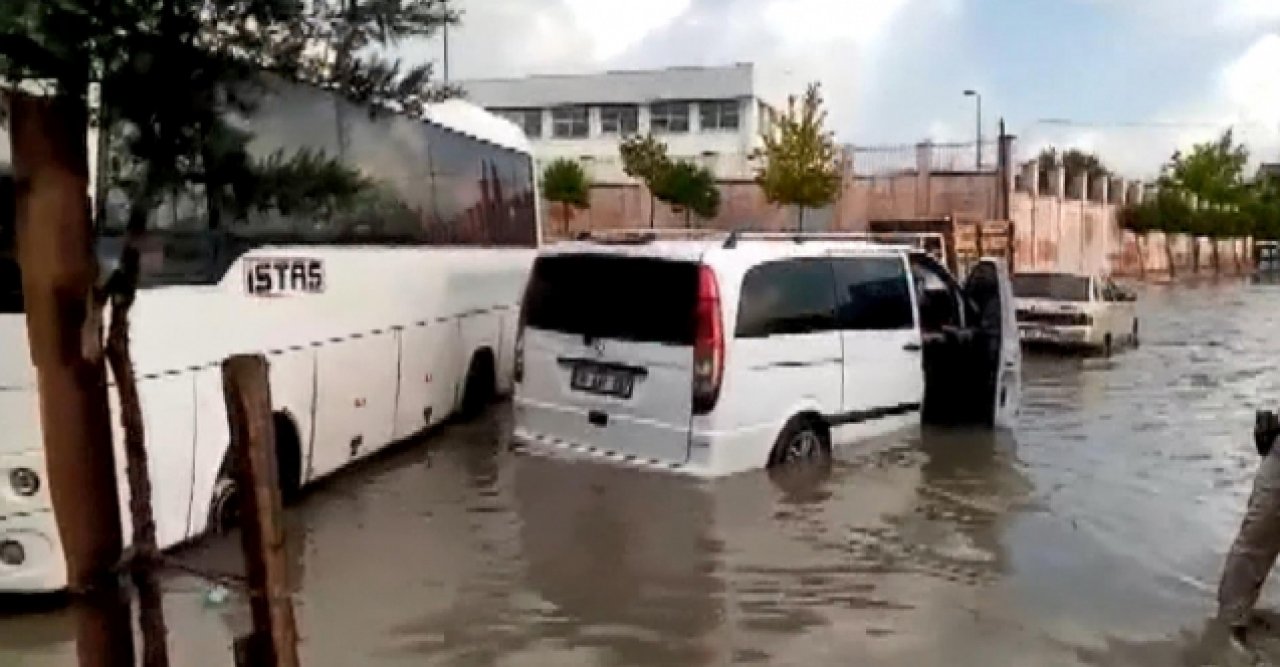 Avcılar Yeşilkent'i sel aldı!