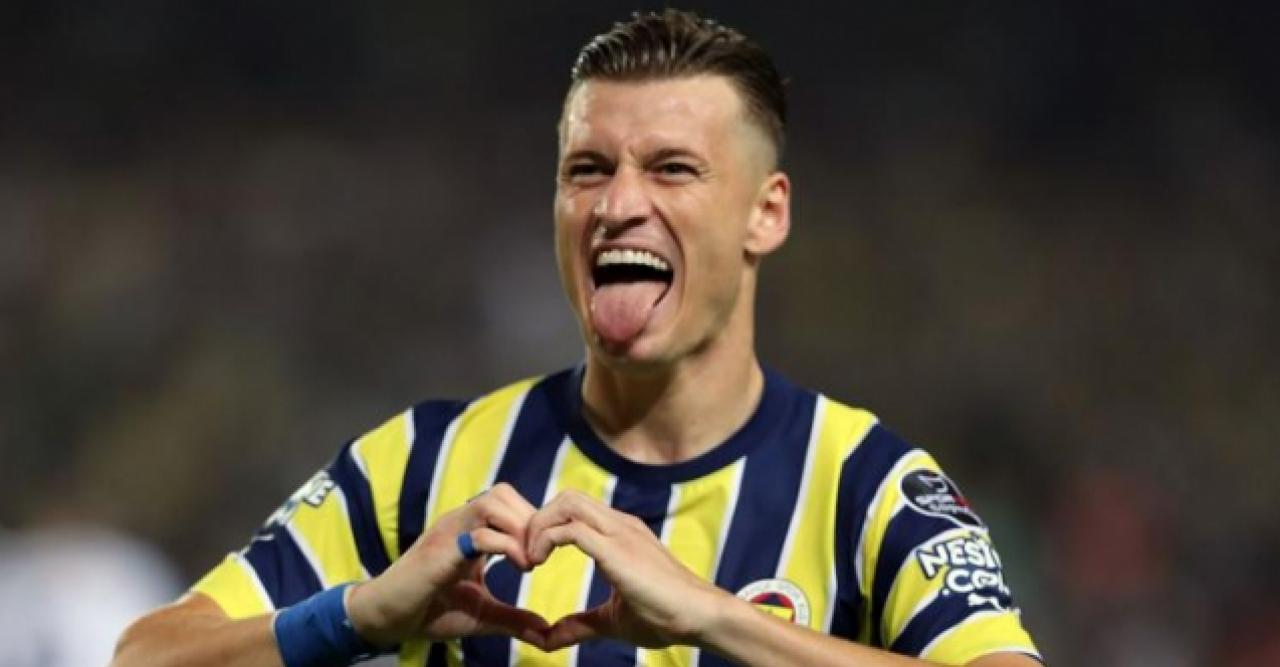 Ezgjan Alioski: Geçen sezon da Fenerbahçe'ye gelmek istemiştim