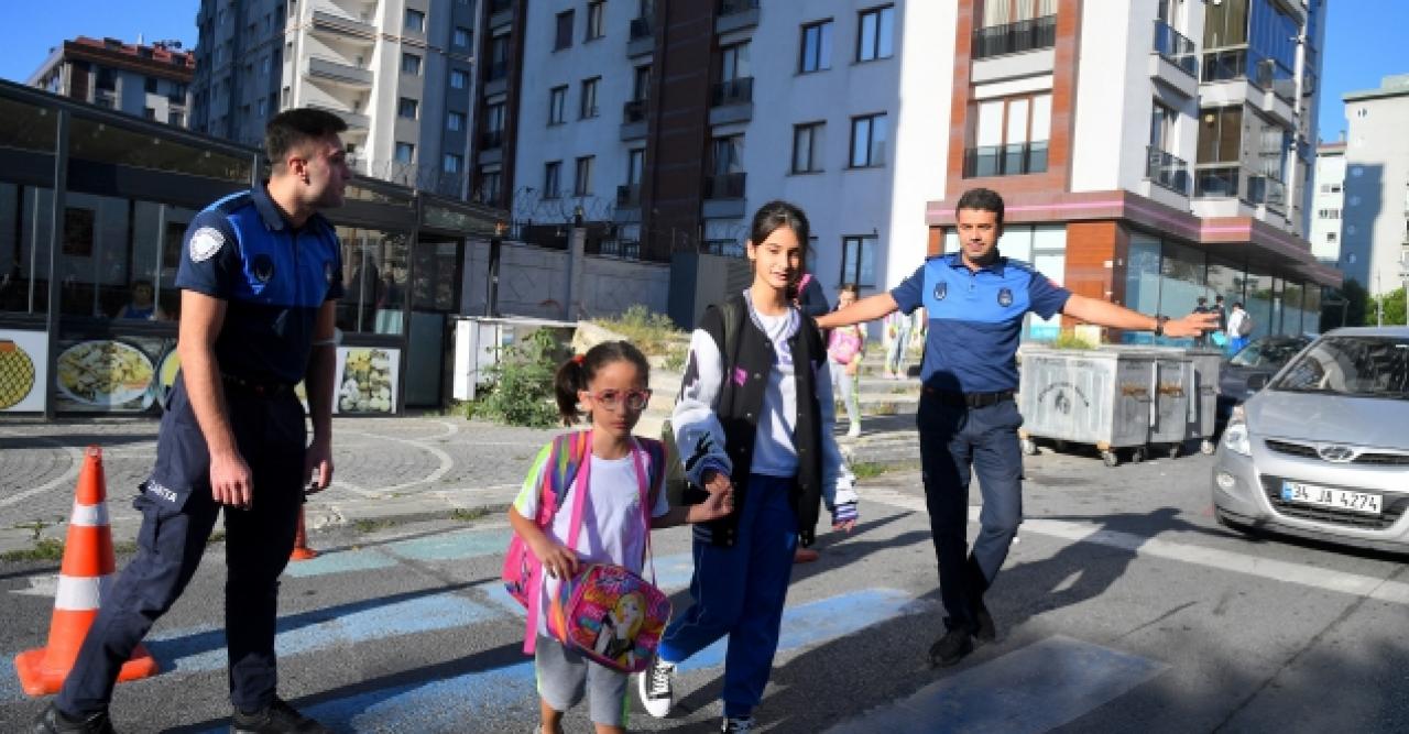 Beylikdüzü'nde zabıta ekipleri görev başında