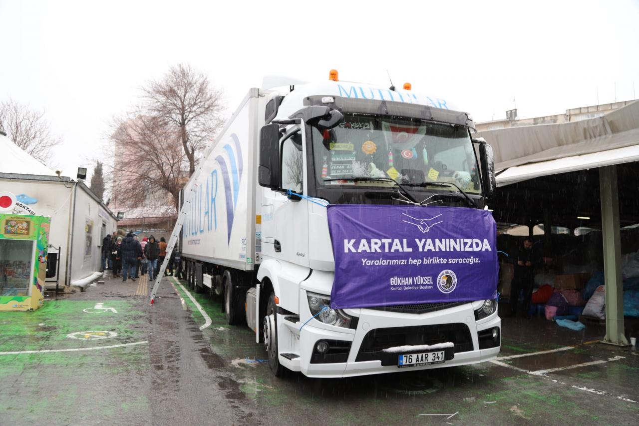 Kartal Belediyesi’nin Yardım Tırları, Deprem Bölgelerine Hareket Etti