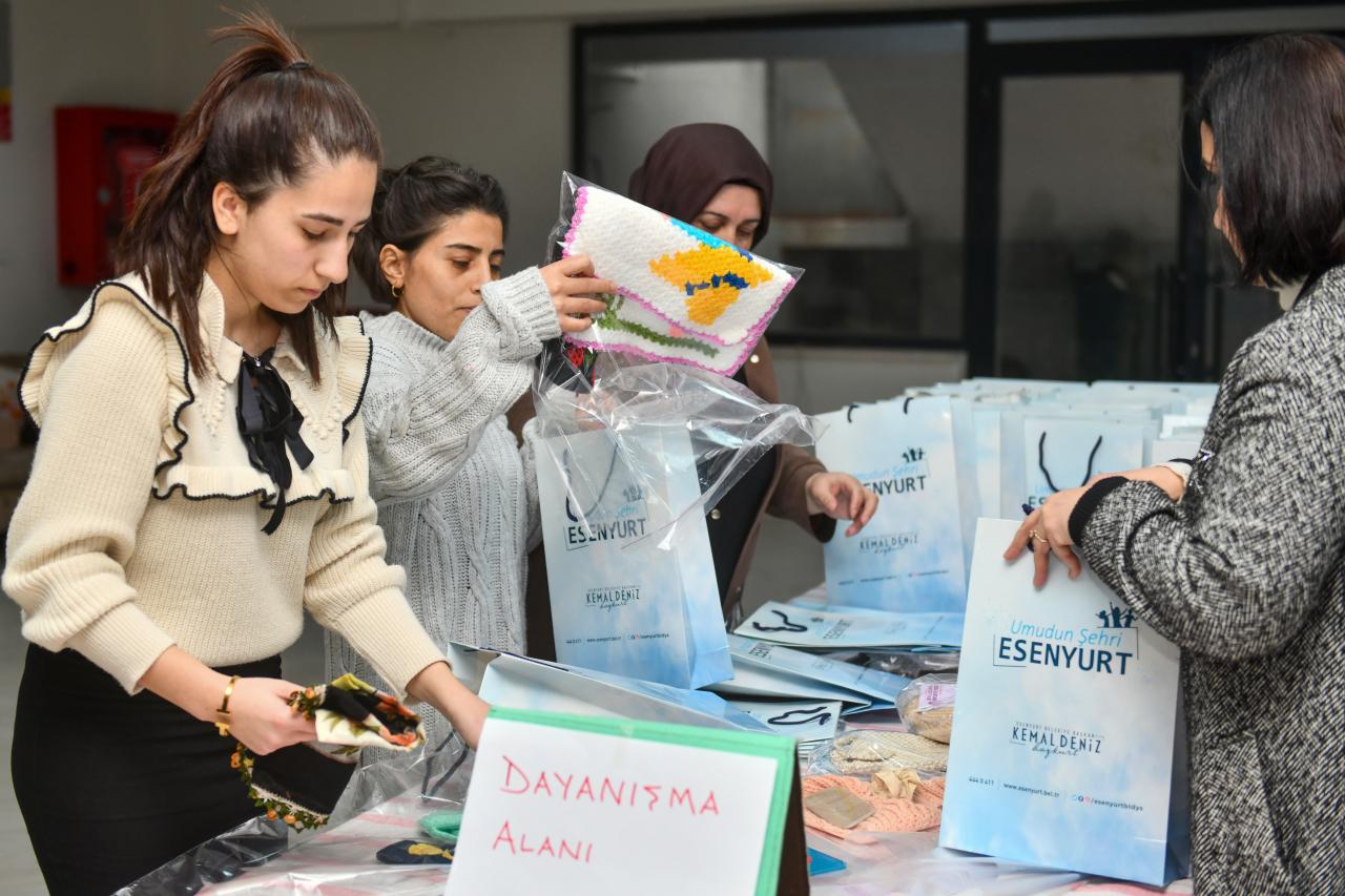 Esenyurt'ta dayanışma sürüyor