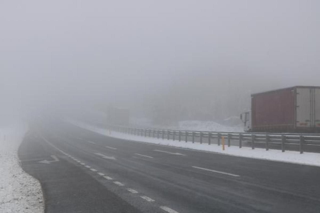 Zonguldak’ta kar ve sis etkili oldu