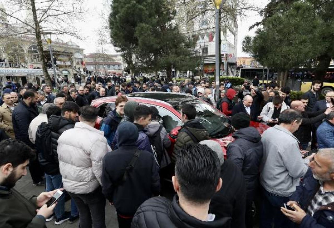 Bakan Varank makam aracı olarak Togg'u kullanmaya başladı