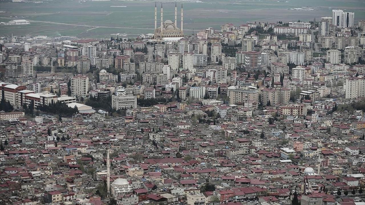 Kahramanmaraş'ta hasarsız ve az hasarlı binaların tamamına doğalgaz verildi