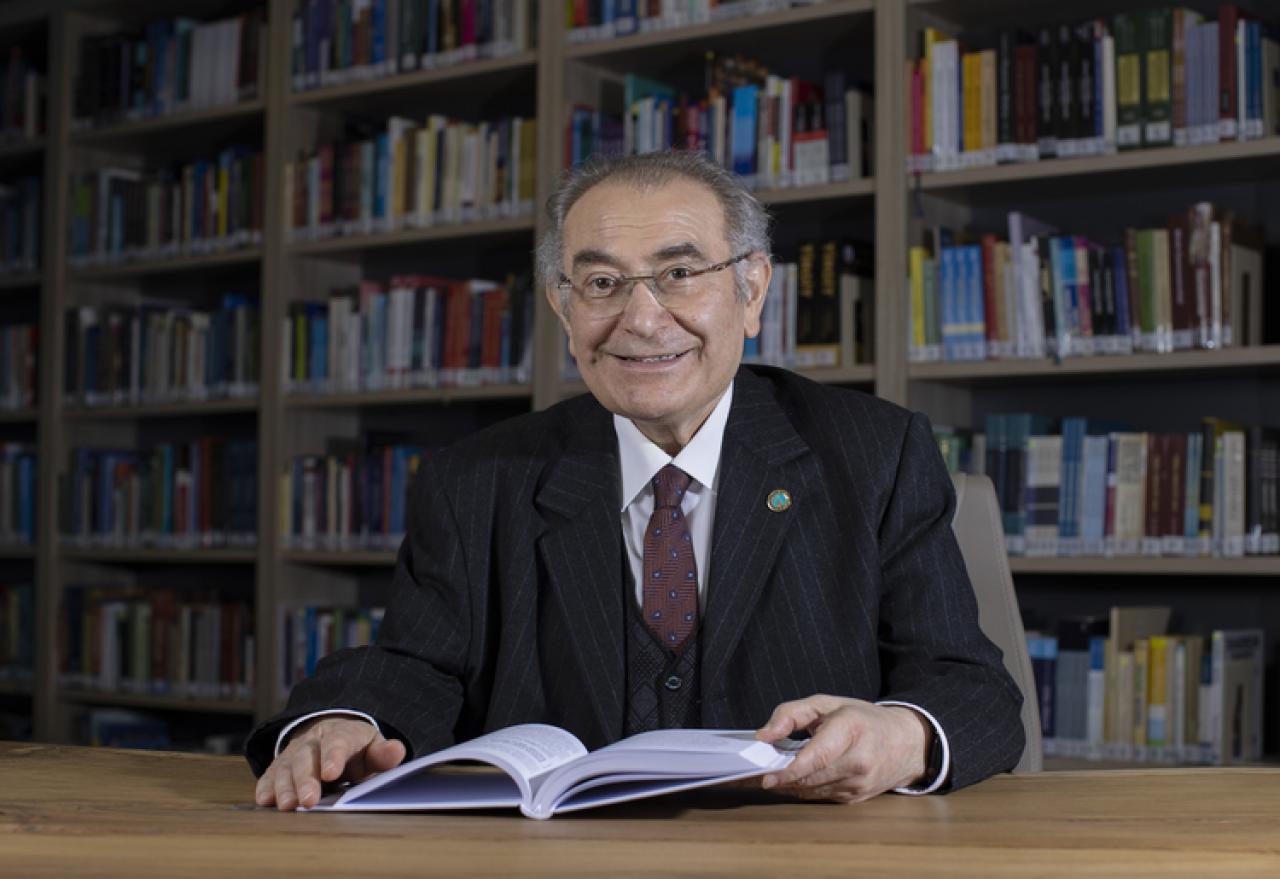 Prof. Dr. Nevzat Tarhan, Bu çağda özgürlüğü doğru yorumlamak gerekiyor