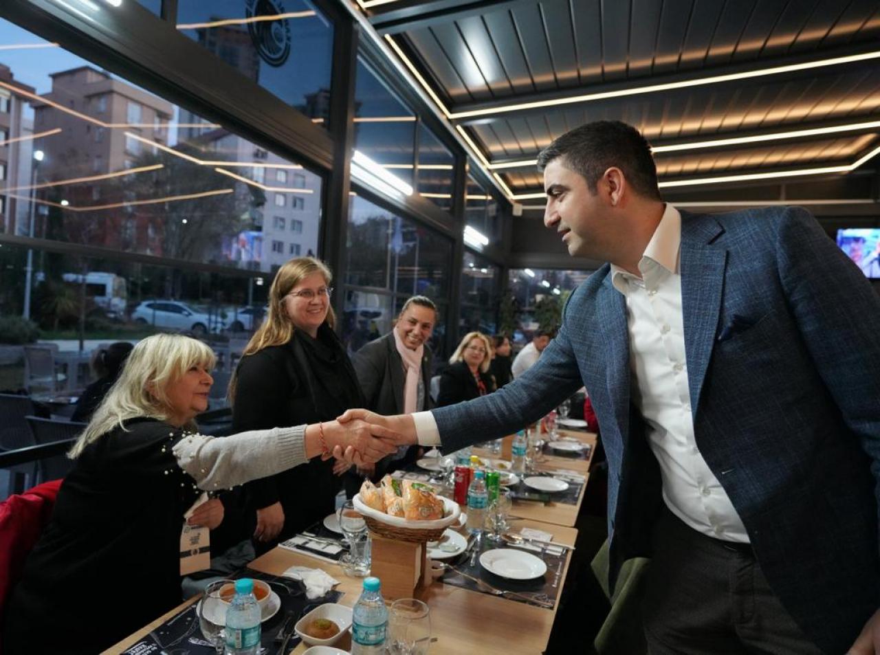 Başkan Yüksel, Kartallı muhtarlar ile iftar yemeğinde buluştu