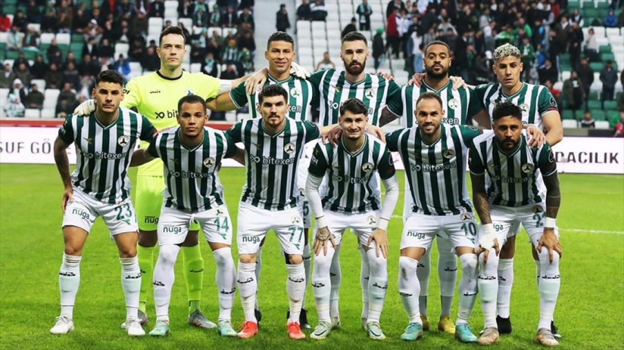 Giresunspor'un başı FIFA'ya başvuran oyuncularla dertte