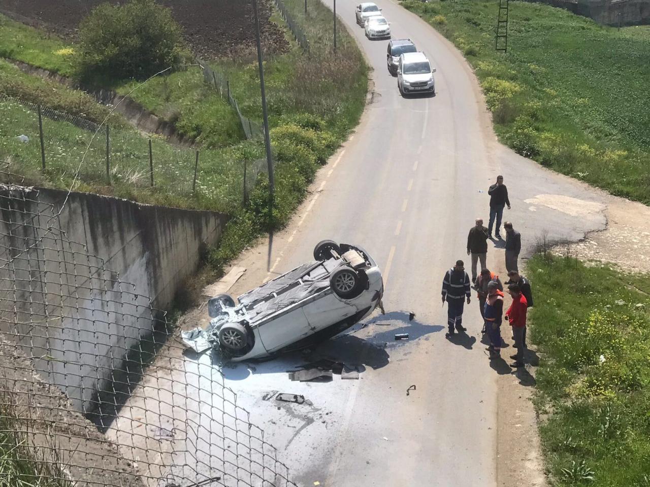 Köprüden düşen araç alev aldı, sürücüsü kaçtı!