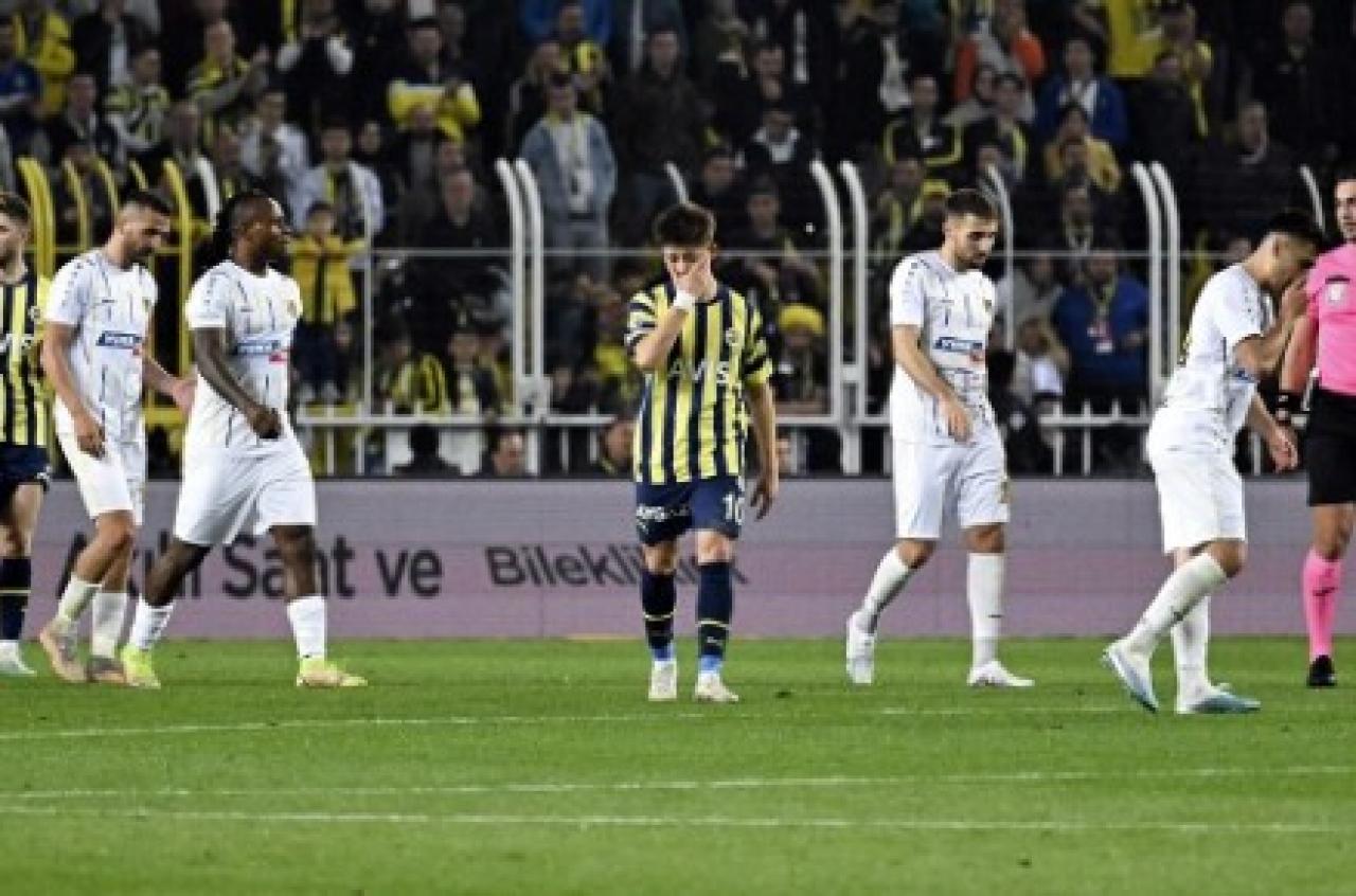 Fenerbahçe ağır yaralı