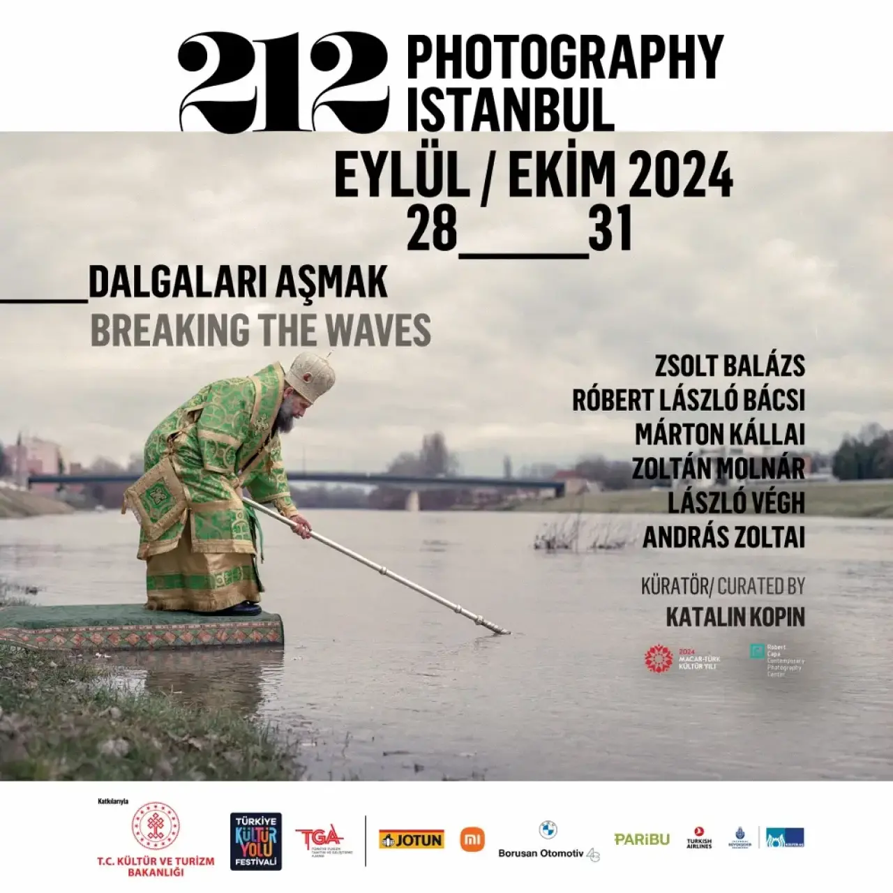 212 Photography İstanbul "Dalgaları Aşmak" sergisi için son günler!