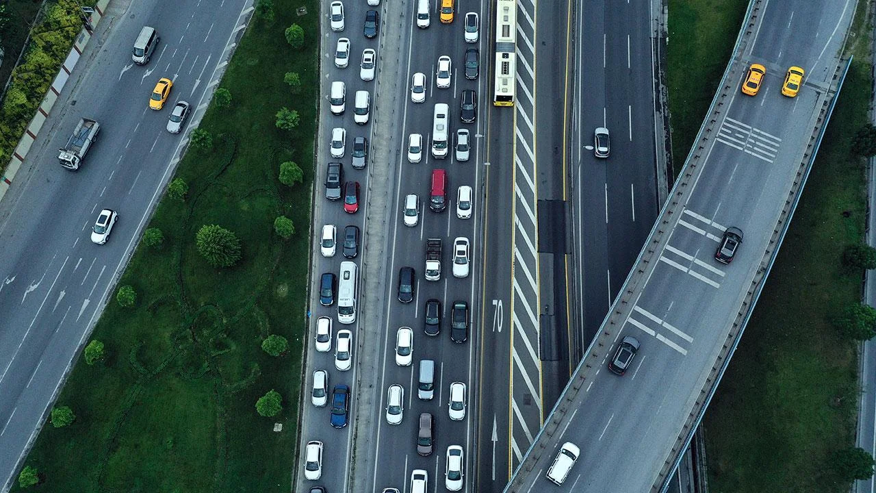 İstanbul'da 3 Kasım Pazar sabahı trafiğe kapanacak yollar ve alternatif güzergahlar