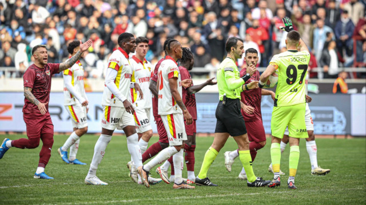 Hatayspor, Göztepe Maçındaki VAR Kararına İsyan Etti: "Birileri Mesaj Veriyor"