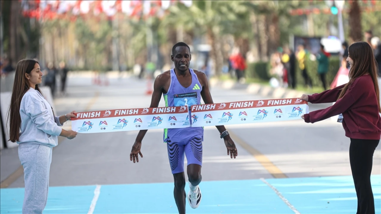 Kenyalı Kipkemboi Mersin’de Tarih Yazdı! Türkiye Rekoru Geldi!