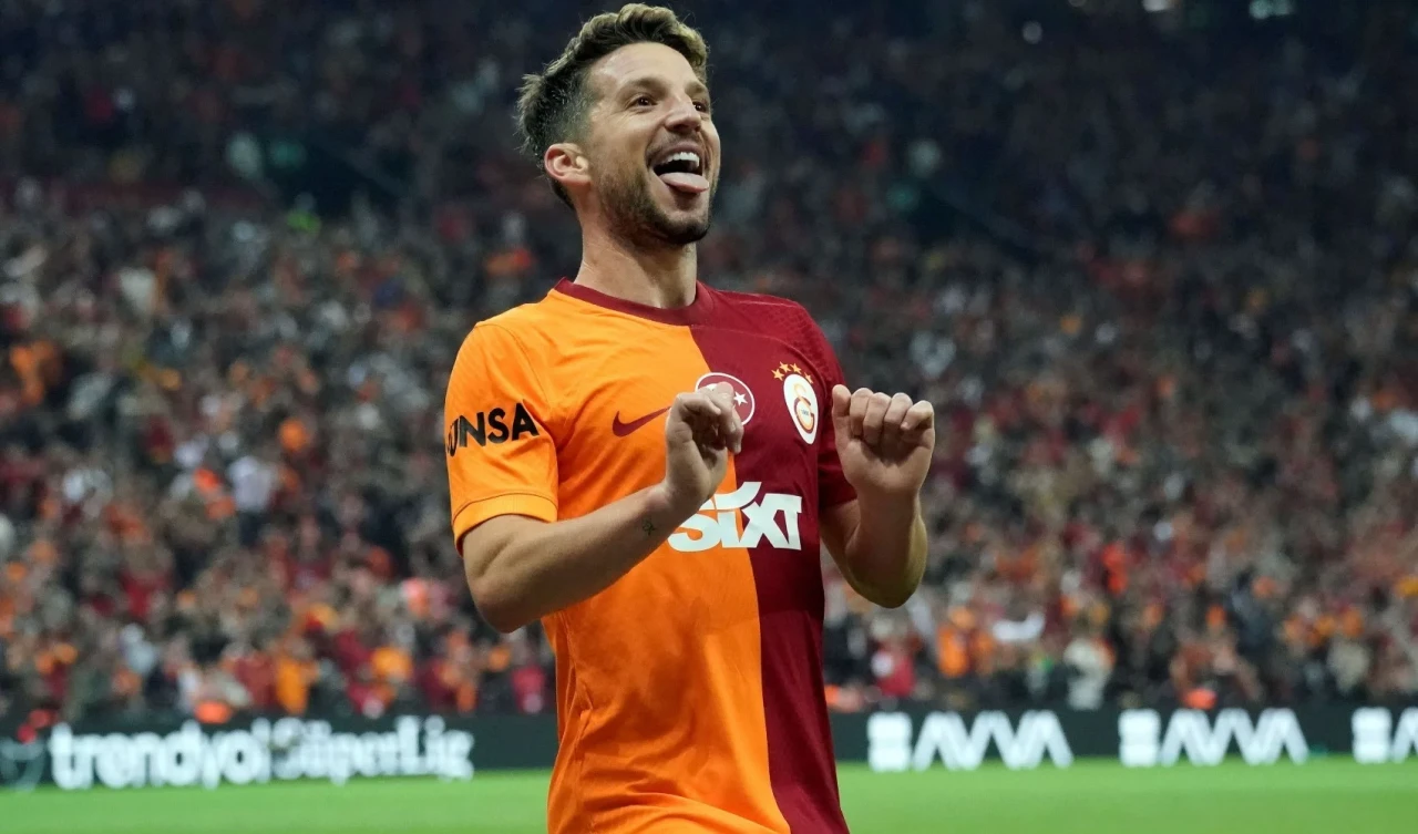 Dries Mertens Galatasaray'dan ayrılıyor mu? Dünya devleri transfer için sıraya girdi