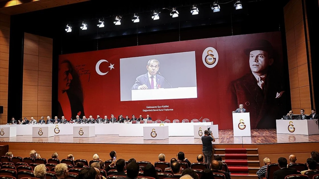 Dursun Özbek Çarpıcı Açıklamalarda Bulundu! Aralık Ayı Olağan Kongresinde Konuşan Özbek Neler Söyledi?