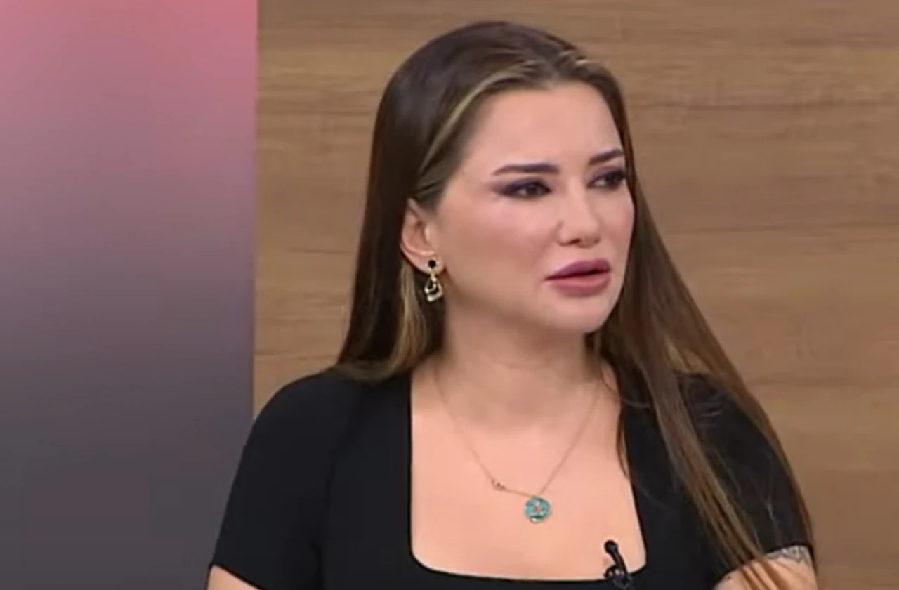 Ünlü Psikolog Esra Ezmeci’ye Şaşırtan Soru: 'Her Gün Birlikteyiz Ama Başkasıymışım Gibi…'