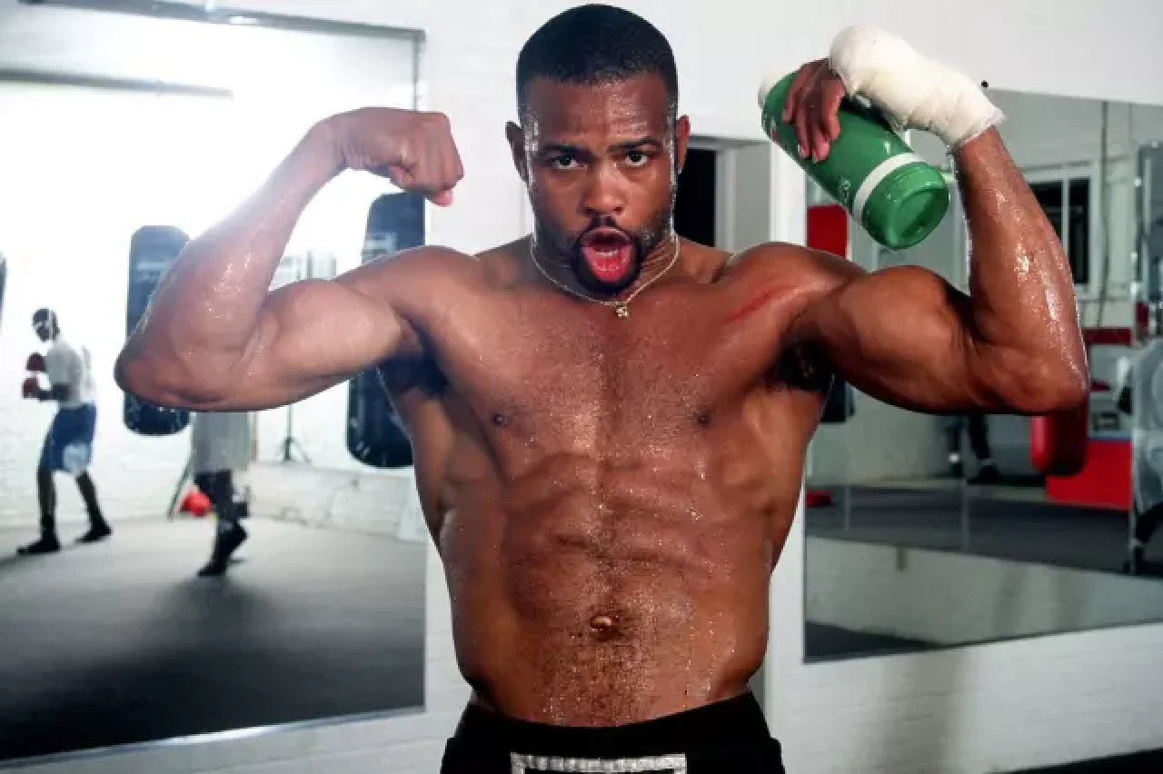 Roy Jones Jr.’dan Jake Paul’a “Çene Testi” Meydan Okuması! Boks Dünyası Bu Maçı Bekliyor