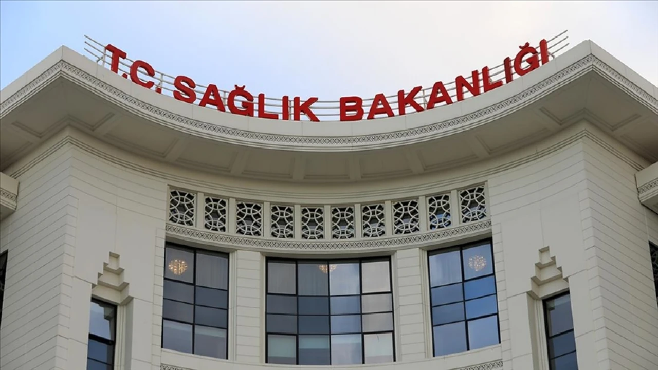 Emeklilere Müjde: SGK'dan Ücretsiz Diş Protezi ve İmplant Tedavisi Desteği Başlıyor