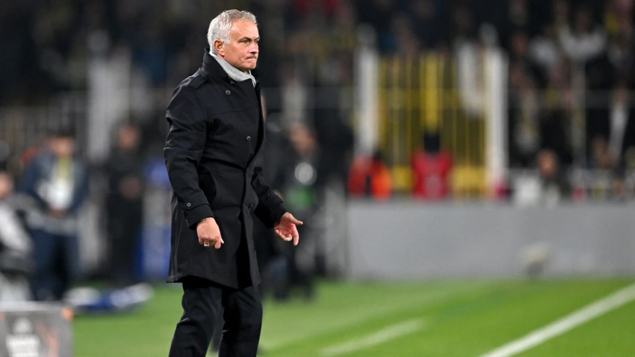 Jose Mourinho'dan Taraftarlarına Sahip Çıkan Sözler: "Onlar Bu Kulübün Temelidir!"